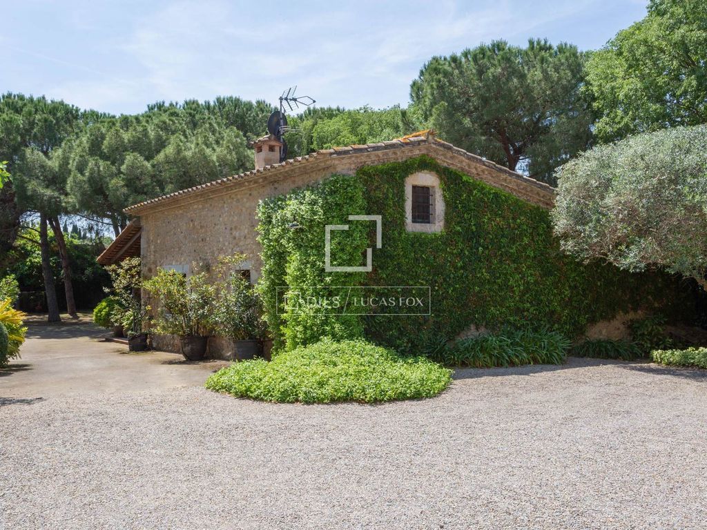 Property photo 2 of 53