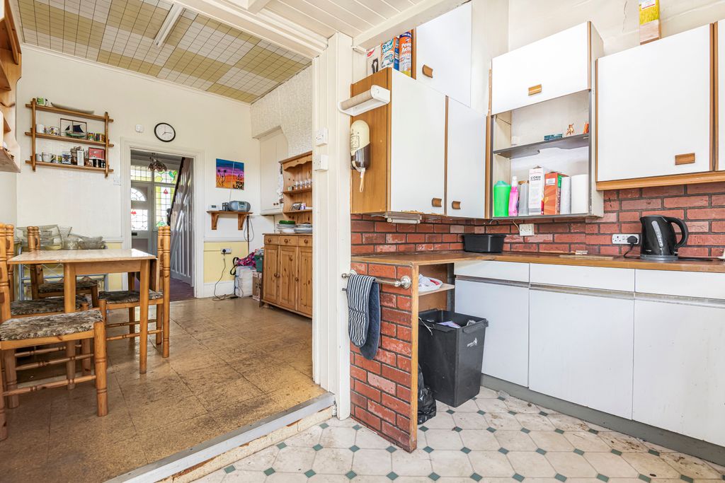 Property photo 3 of 26