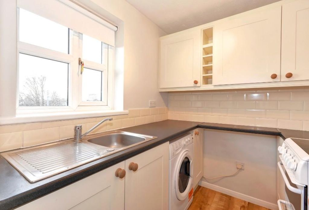 Property photo 2 of 6 4765031