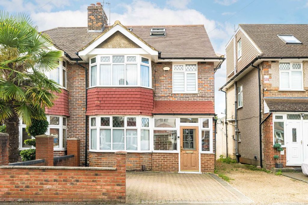 Property photo 1 of 9