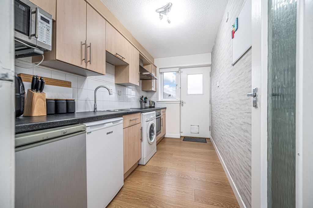 Property photo 3 of 17 Property Image 3