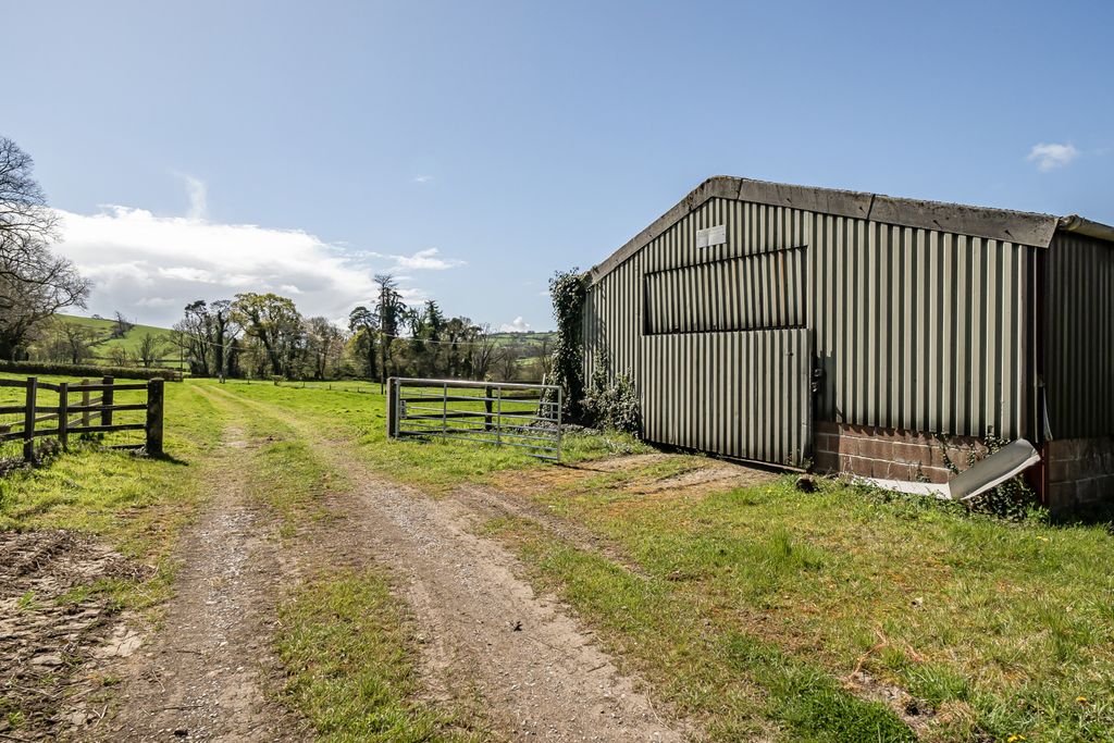 Property photo 3 of 8 Picture No. 03