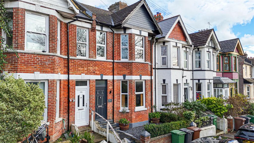 Property photo 1 of 33 Dji_20251205125243_0048_D.Jpg