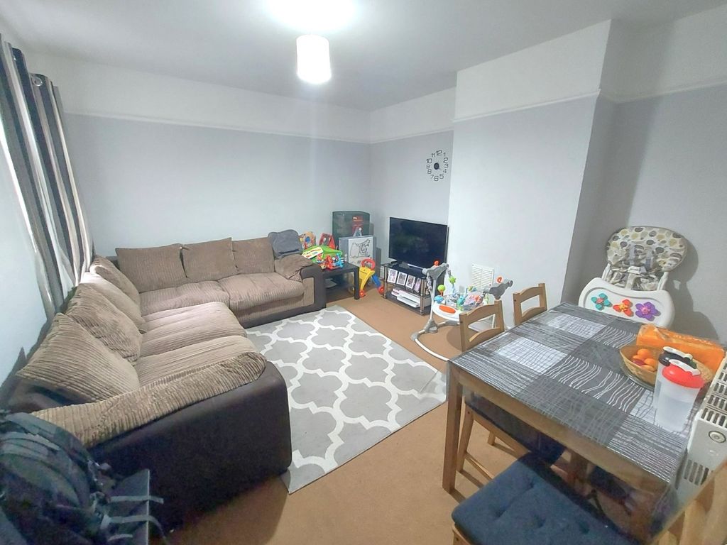 Property photo 2 of 6 Picture No. 03