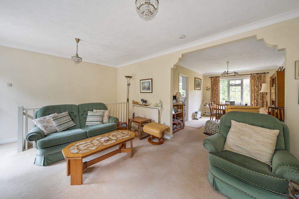 Property photo 2 of 18