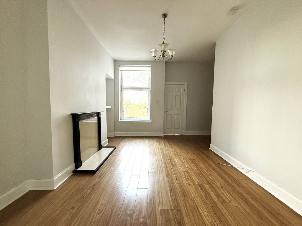 Property photo 3 of 7 Photo 3