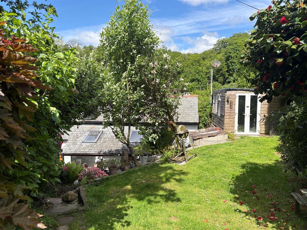 Property photo 2 of 29 Cmivy Rear Garden.Jpg