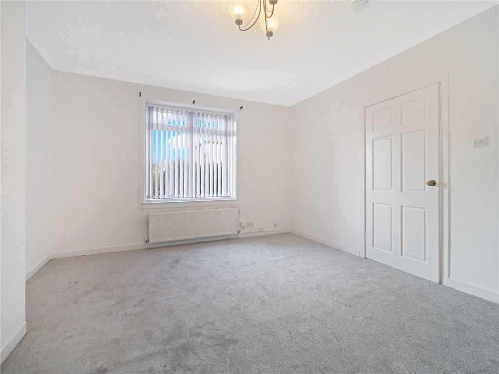 Property photo 3 of 20 Picture No. 05