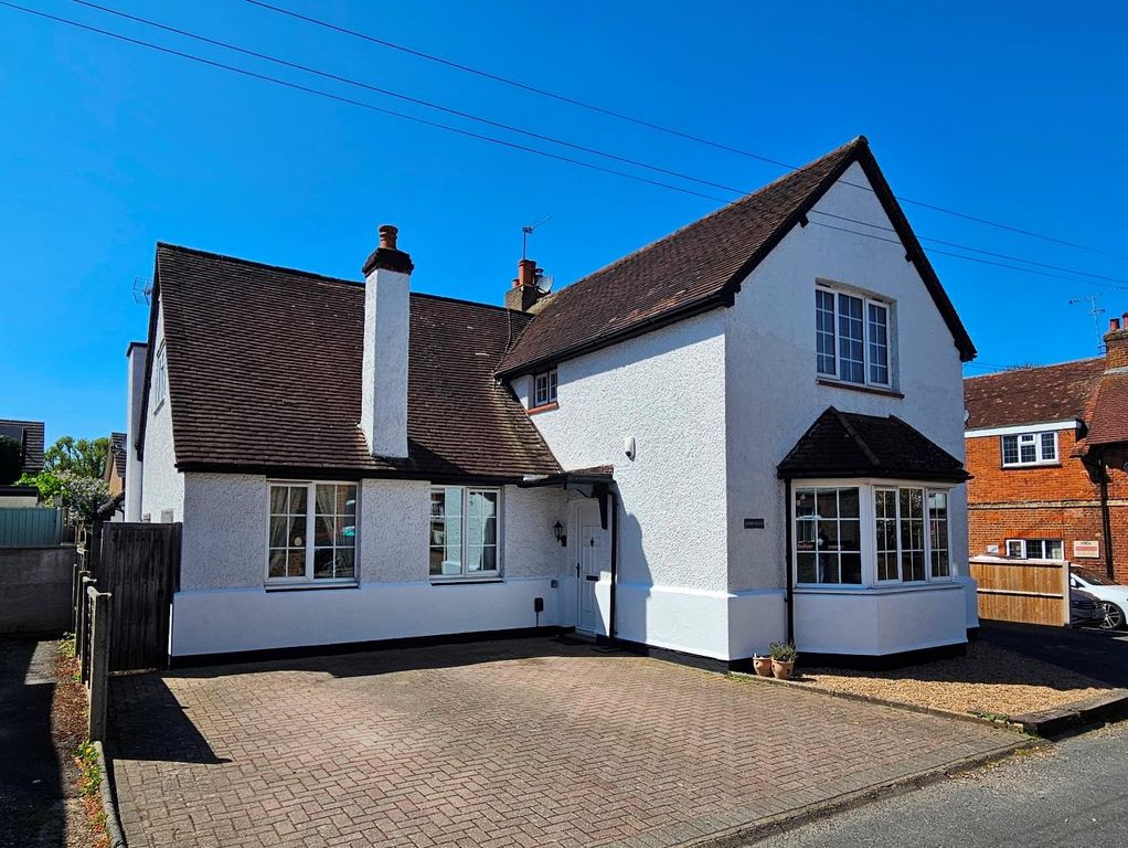 Property photo 1 of 10 .Front.Jpg
