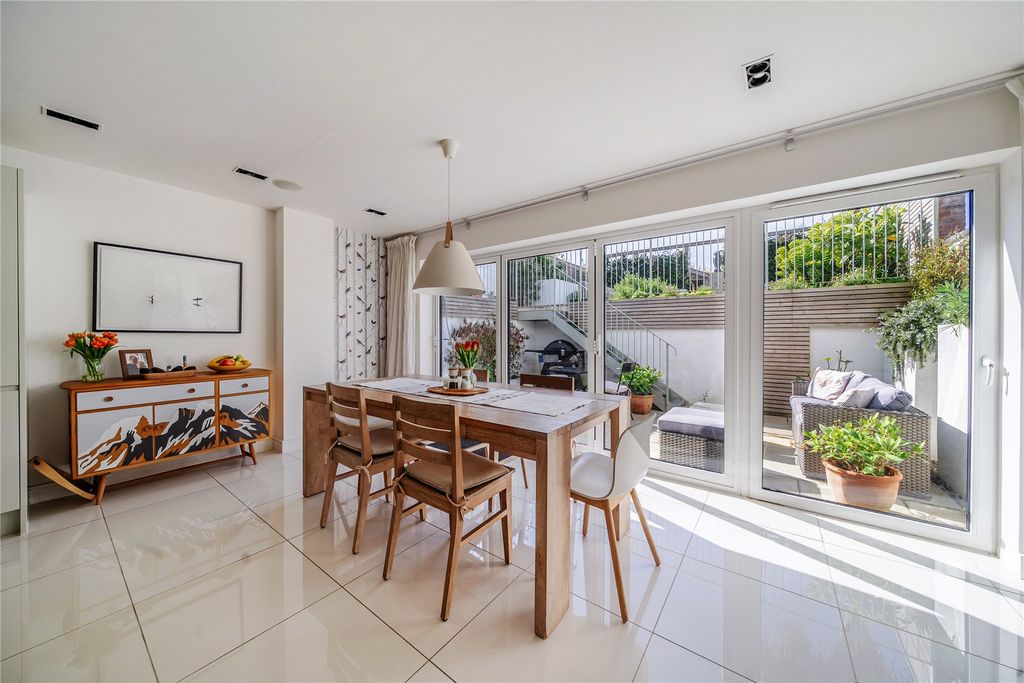 Property photo 3 of 14 Kitchen/Family Room