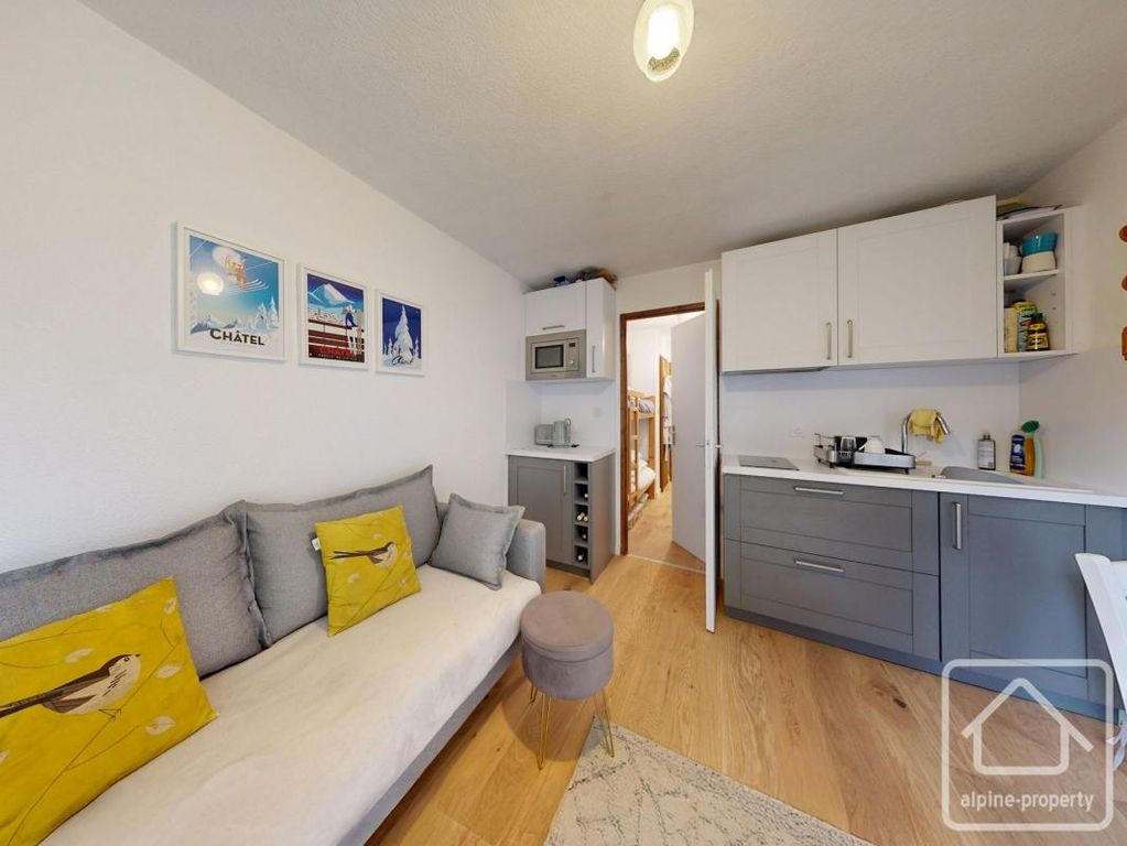 Property photo 2 of 18