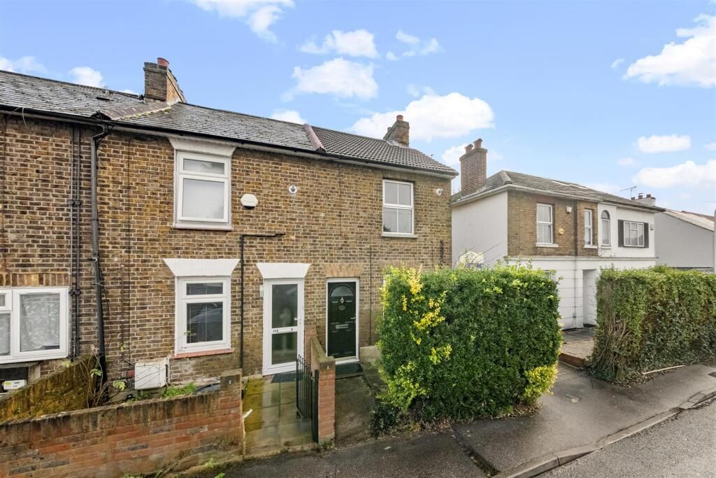 Property photo 1 of 9