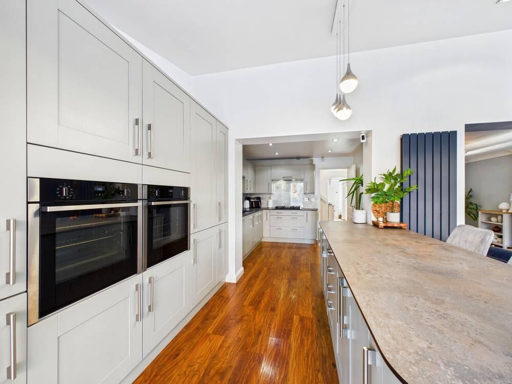 Property photo 2 of 37 Kitchen