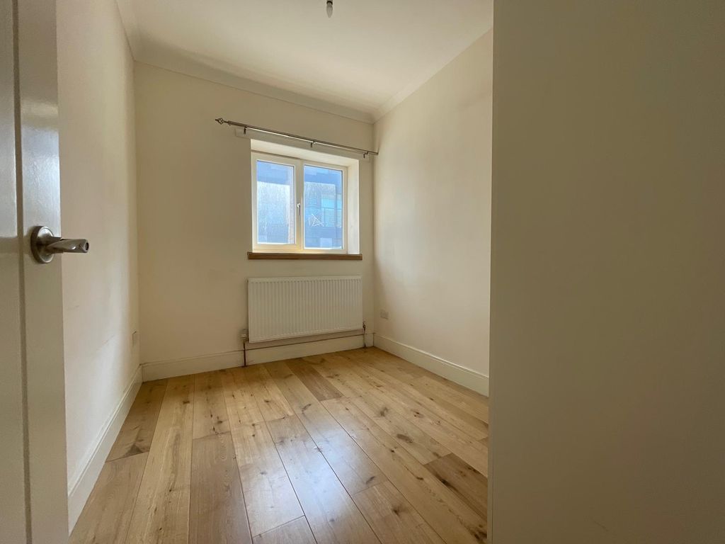 Property photo 2 of 2