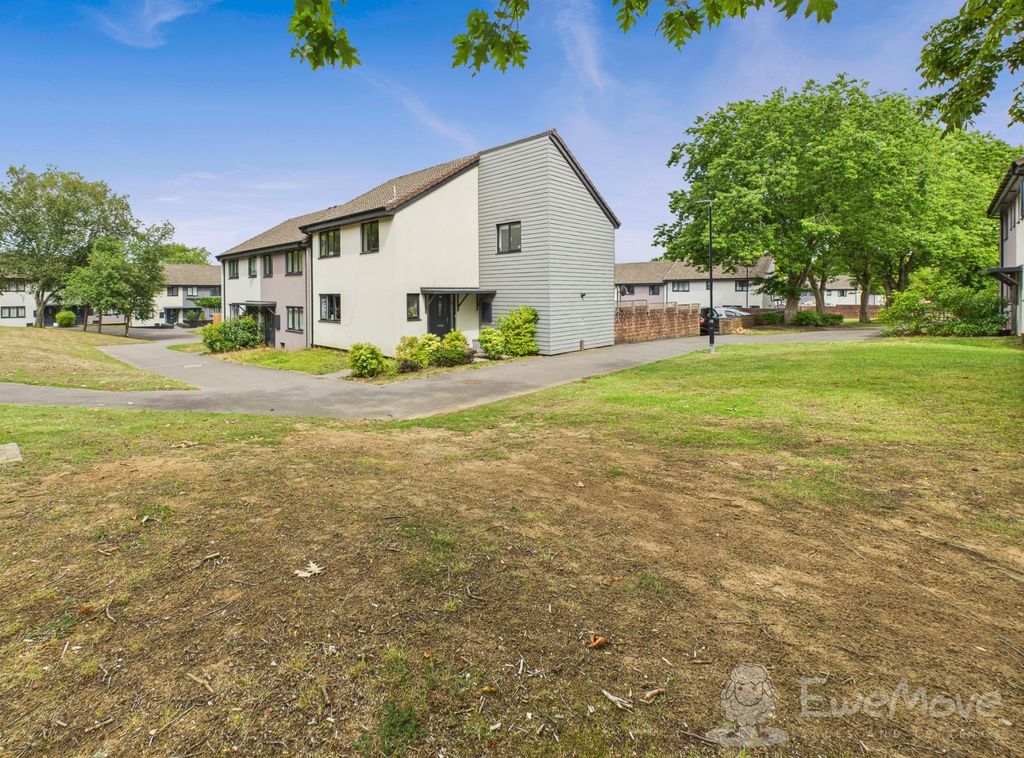 Property photo 1 of 15 Cam03624G0-Pr0147-Still036