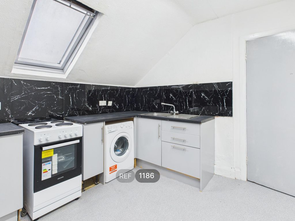 Property photo 1 of 24 Kitchen