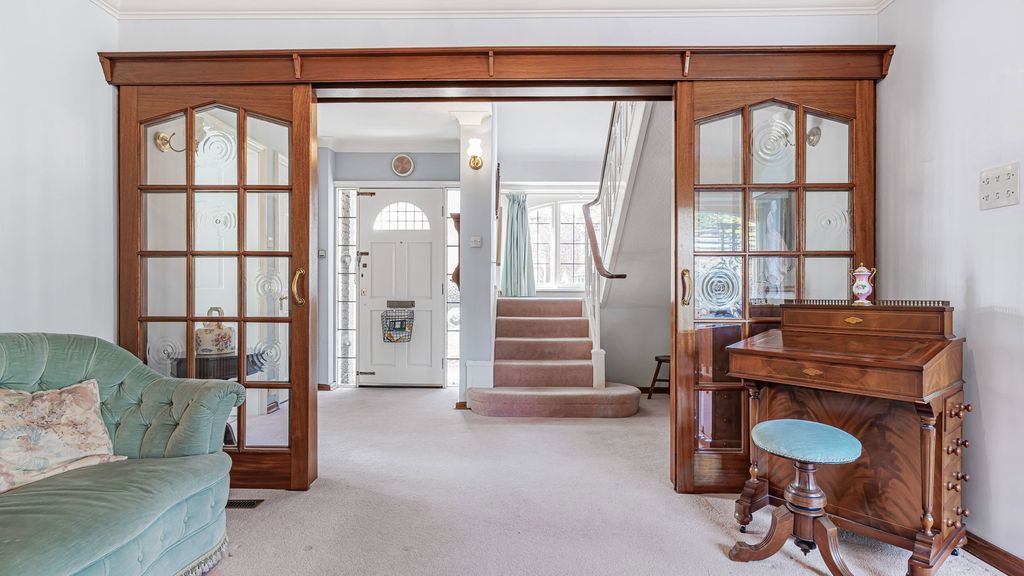 Property photo 3 of 30