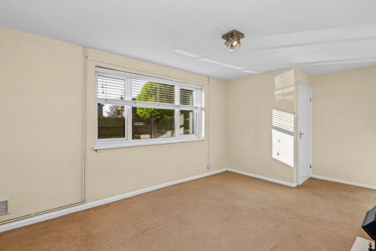 Property photo 3 of 12 341707