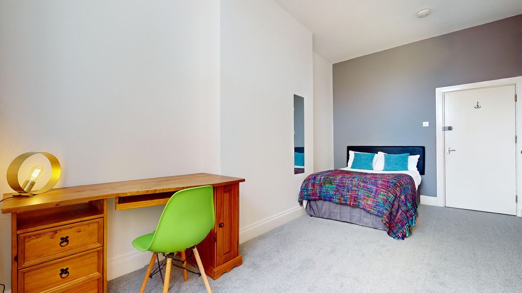 Property photo 3 of 7 Image