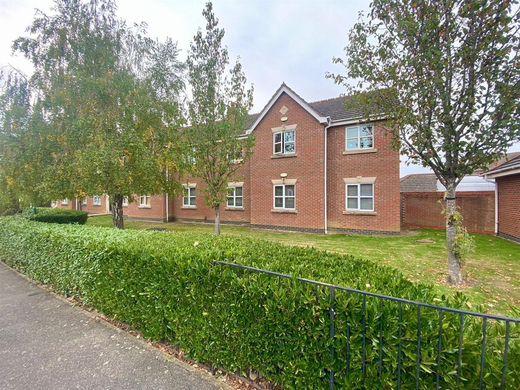 Property photo 1 of 8