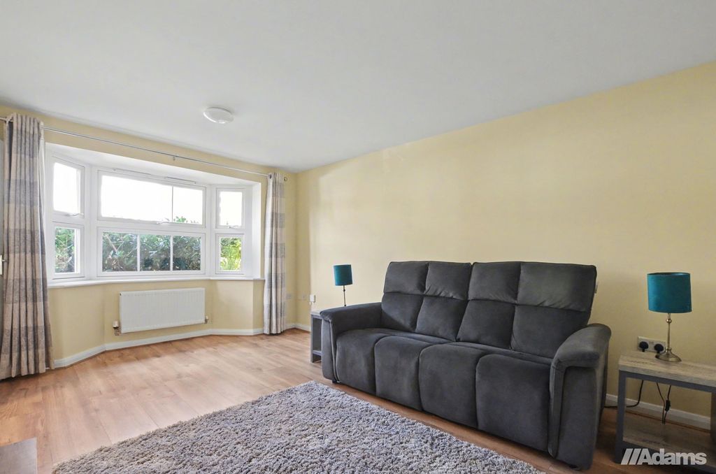 Property photo 3 of 35