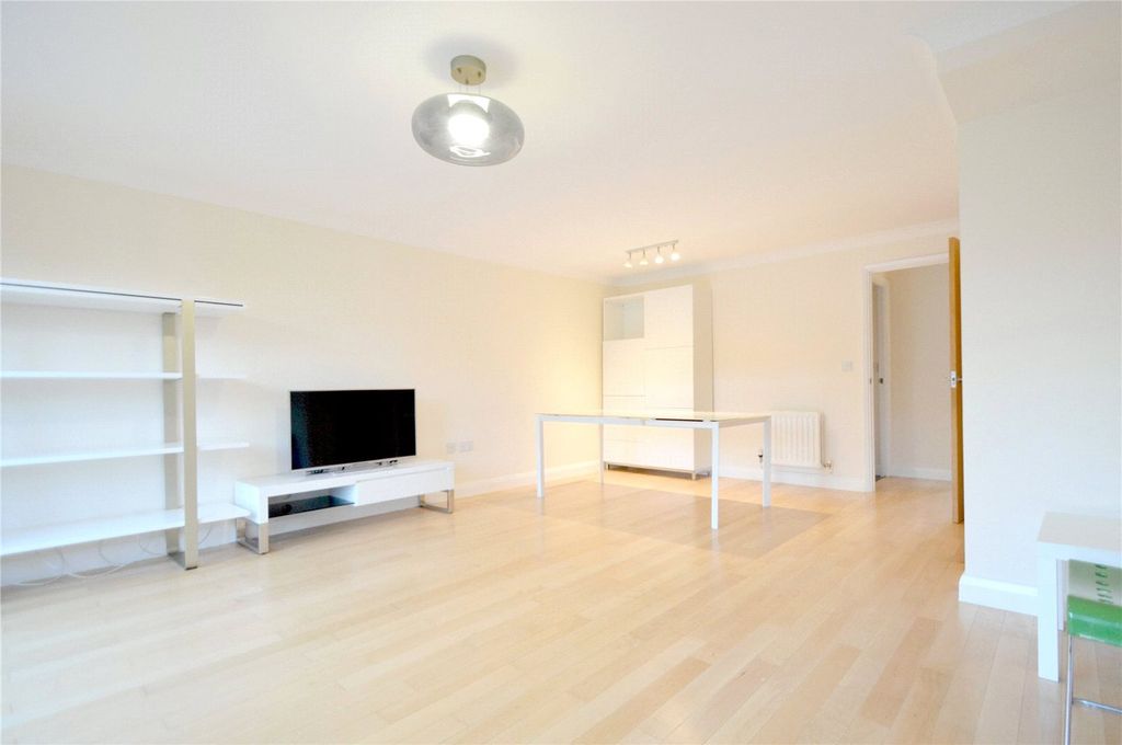 Property photo 1 of 9 Picture No. 08