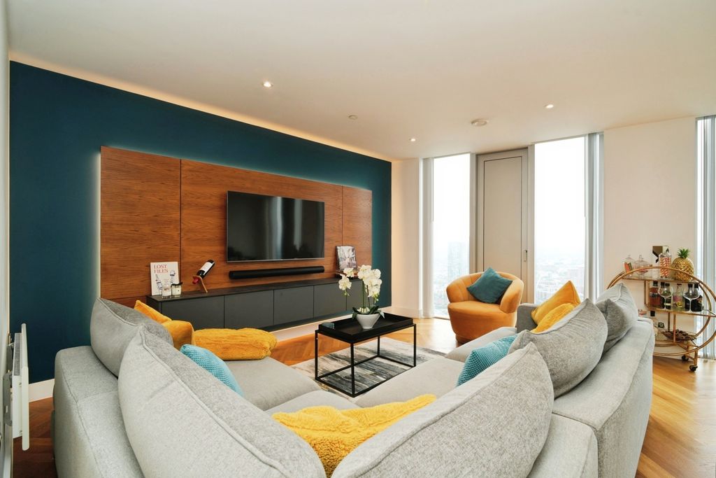 Property photo 2 of 18 Pbox-Img.Jpg