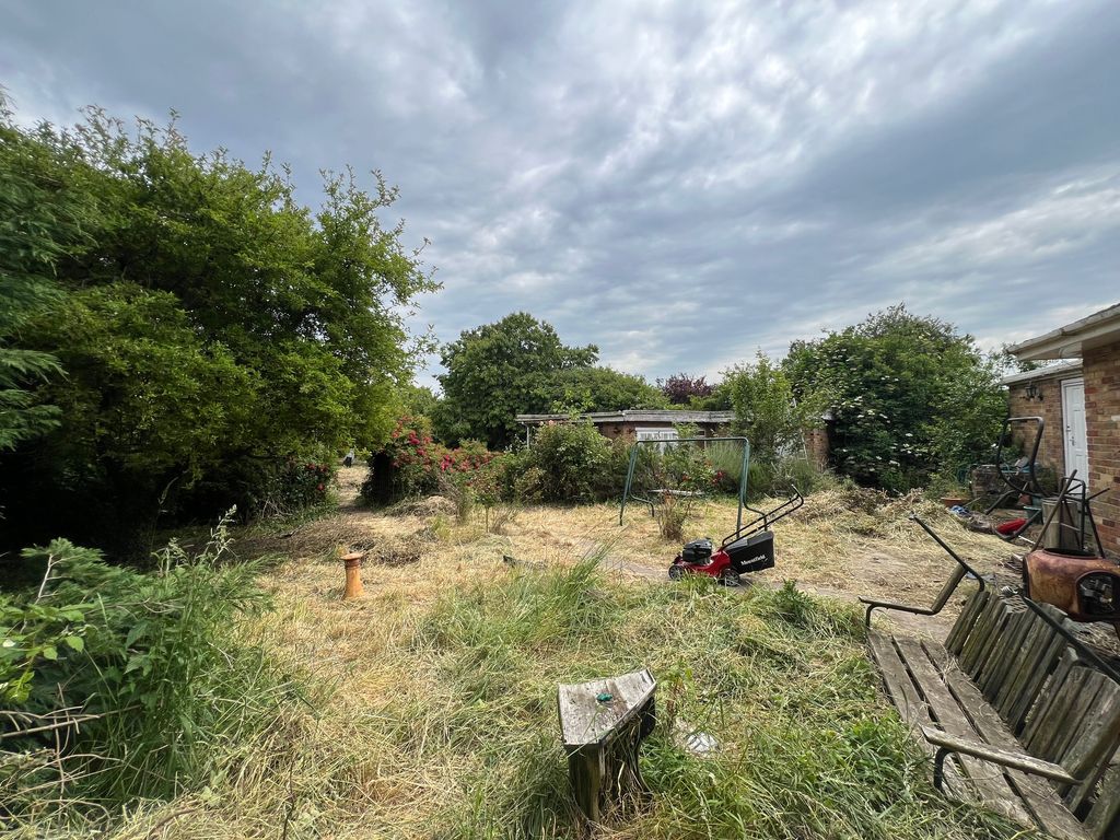 Property photo 3 of 12