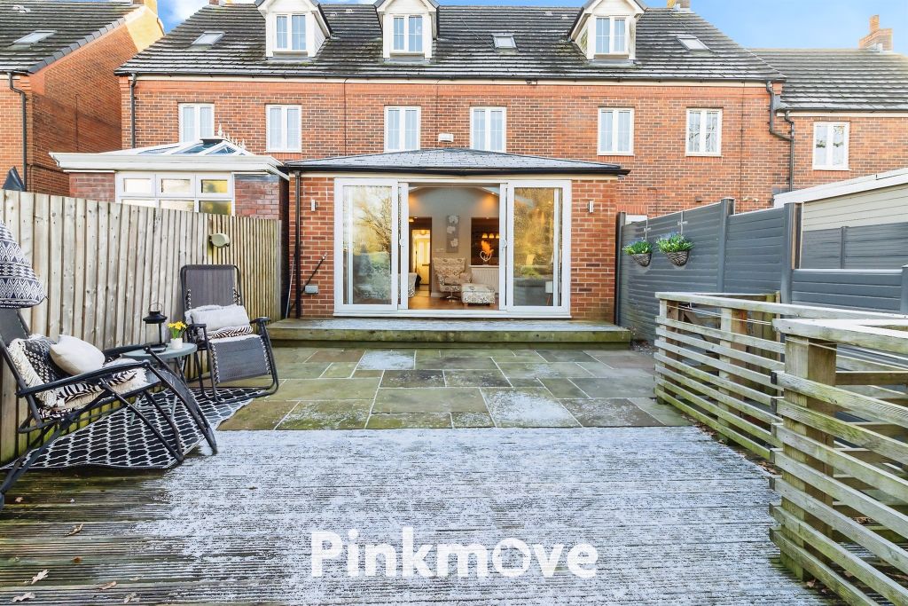 Property photo 2 of 27