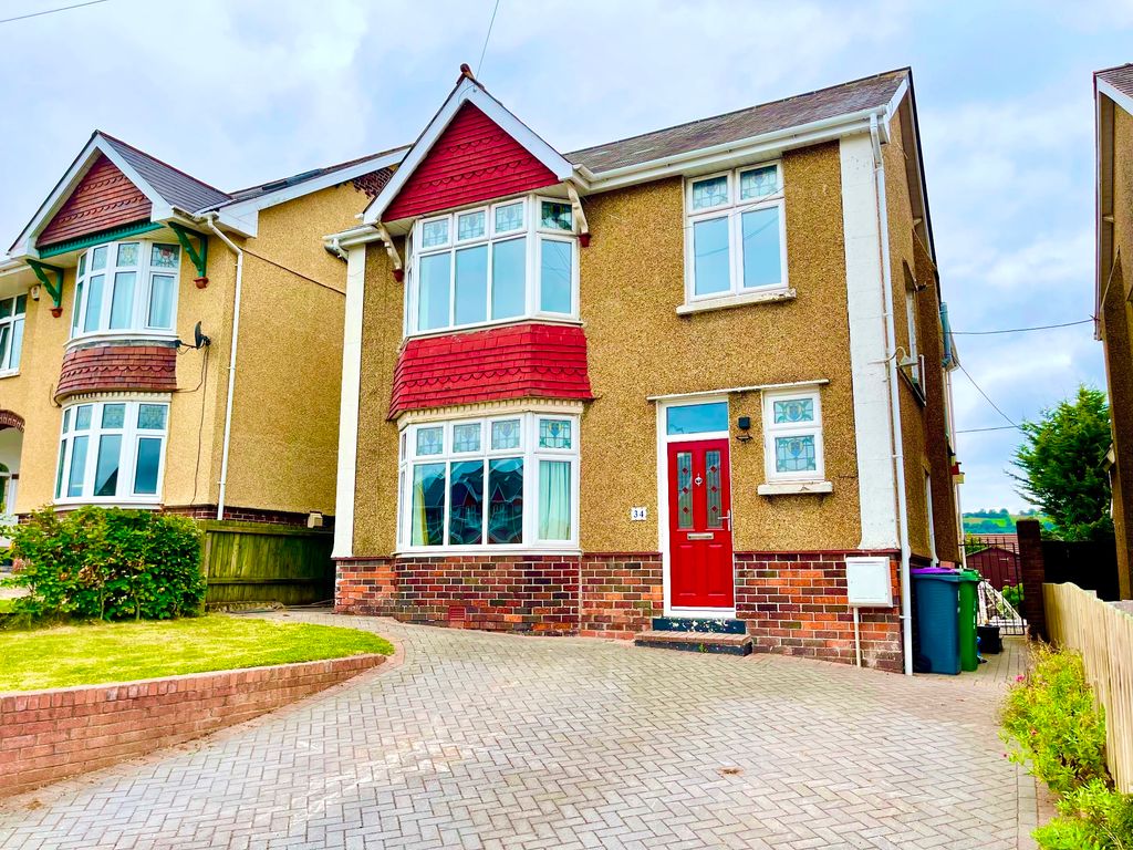 Property photo 1 of 36