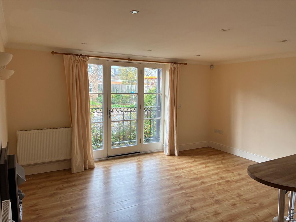 Property photo 2 of 12 Property