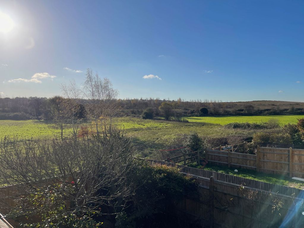 Property photo 2 of 47