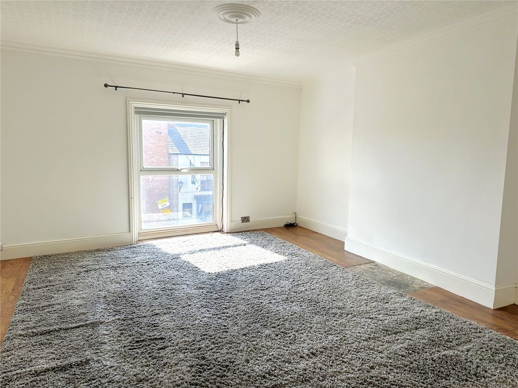 Property photo 2 of 9 Picture No. 04