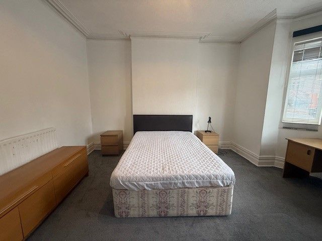 Property photo 2 of 11 Bedroom
