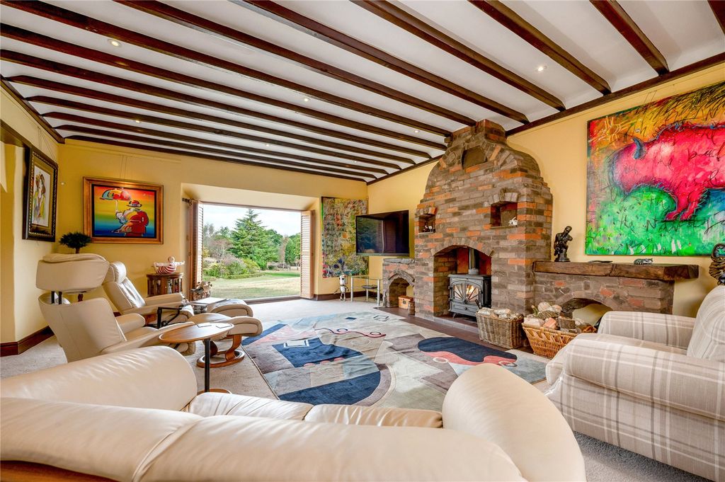 Property photo 3 of 26 Sitting Room