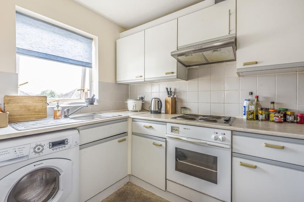 Property photo 3 of 9 Kitchen