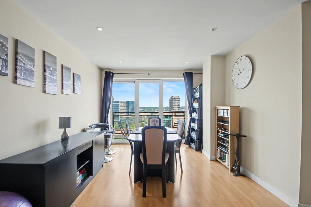 Property photo 2 of 15 Img_9399