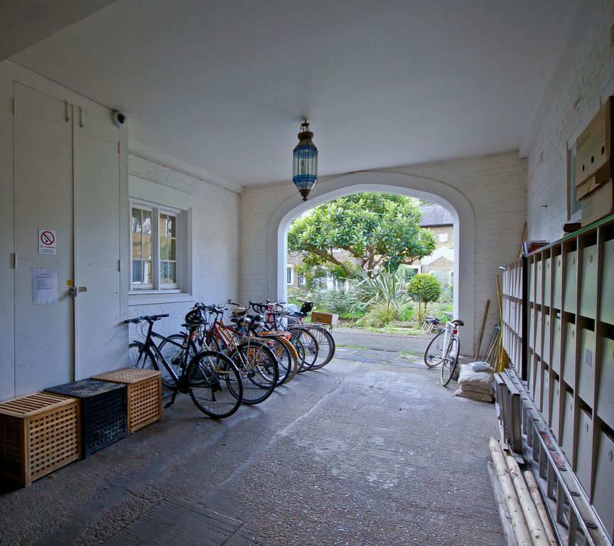 Property photo 2 of 7 Gallery