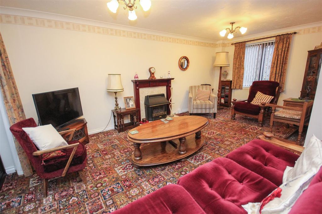 Property photo 3 of 19 Img_9841.Jpg