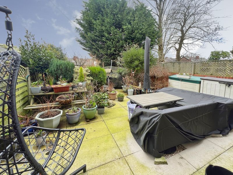 Property photo 2 of 15 Garden