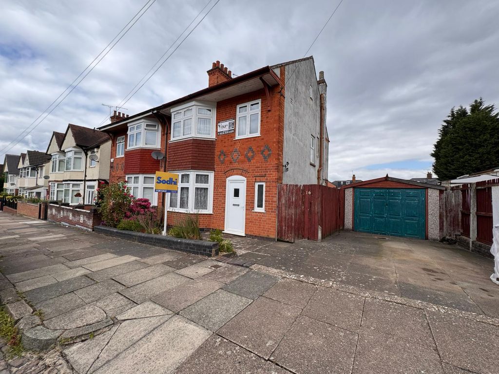 Property photo 2 of 19
