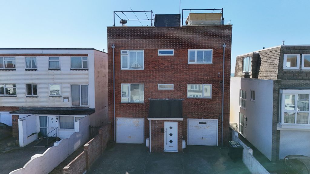 Property photo 1 of 39