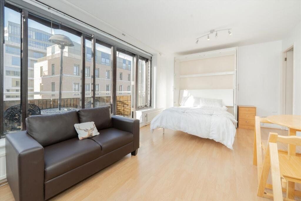 Property photo 1 of 5