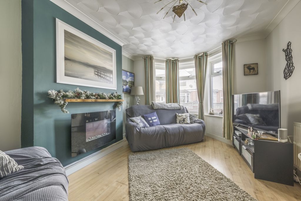 Property photo 2 of 13 Dsc_8446Hdr-Edit