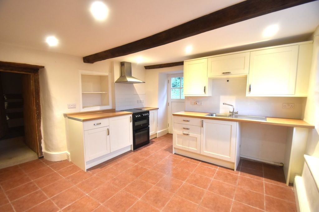 Property photo 3 of 12 Calverleigh Seddons