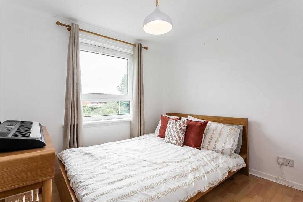Additional image 12 of 3 bed flat for saleMagdalene Gardens, Duddingston, Edinburgh EH15