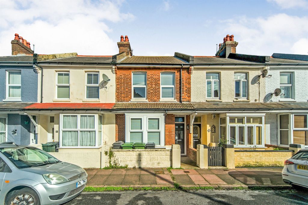 Property photo 1 of 12