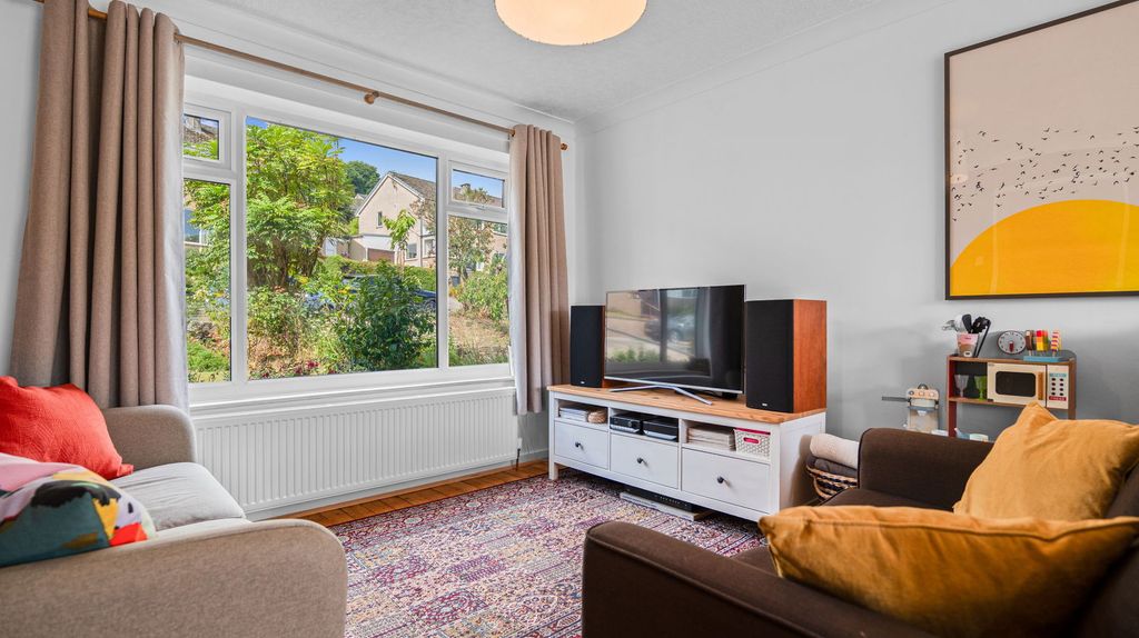 Property photo 3 of 32