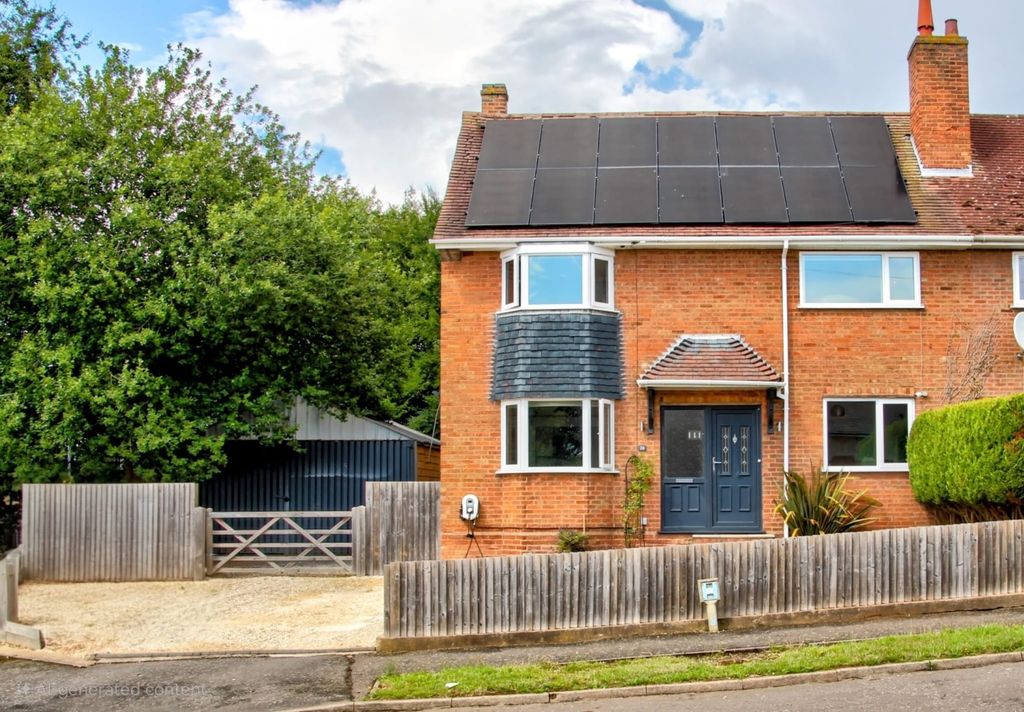 Property photo 1 of 13 Hall Close Stoneleigh - Matt Clinton Ewemove Kenil