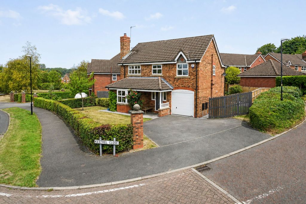 Property photo 1 of 63